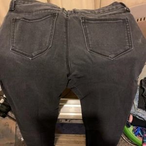 Woman's No Boundaries Jeans